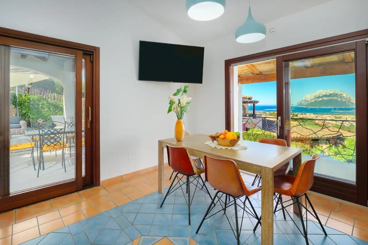פורטו סן פאולו Villa With Breathtaking View I Private Garden I Bbq  פורטו סן פאולו