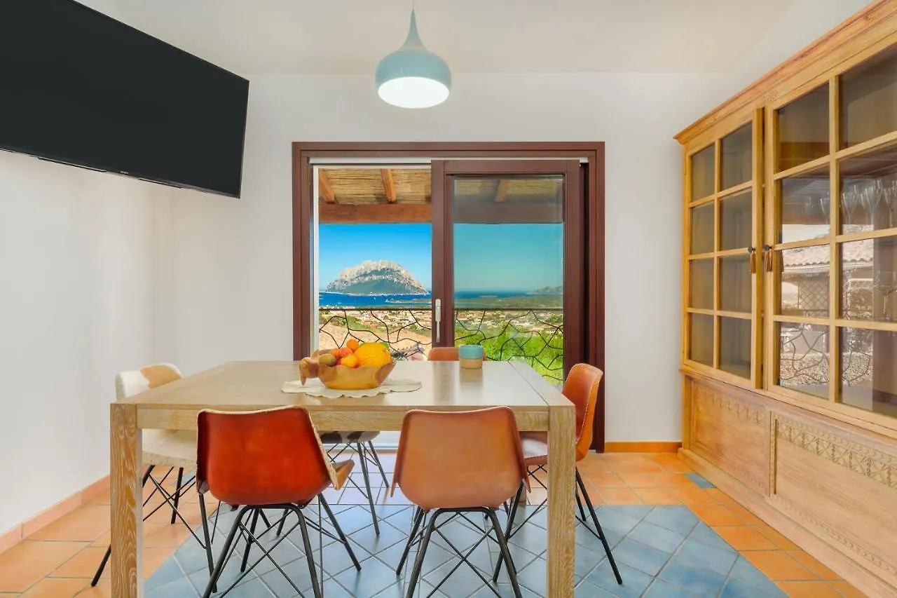 פורטו סן פאולו Villa With Breathtaking View I Private Garden I Bbq פורטו סן פאולו